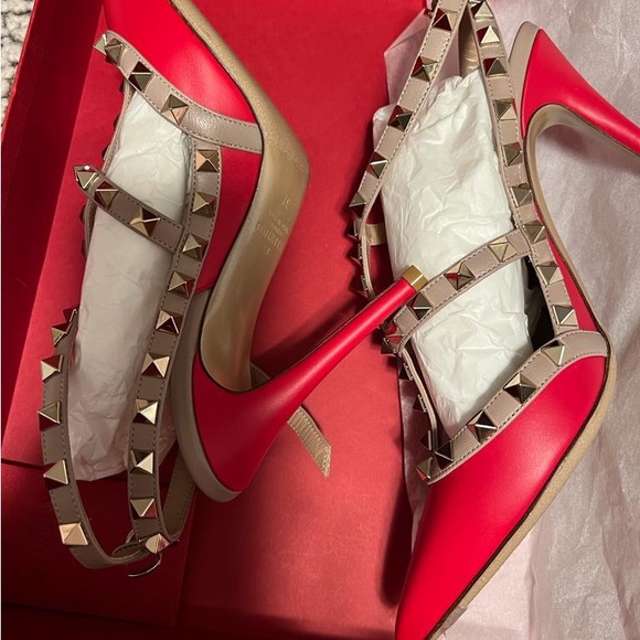 Valentino heels size 7 - Picture 3 of 6